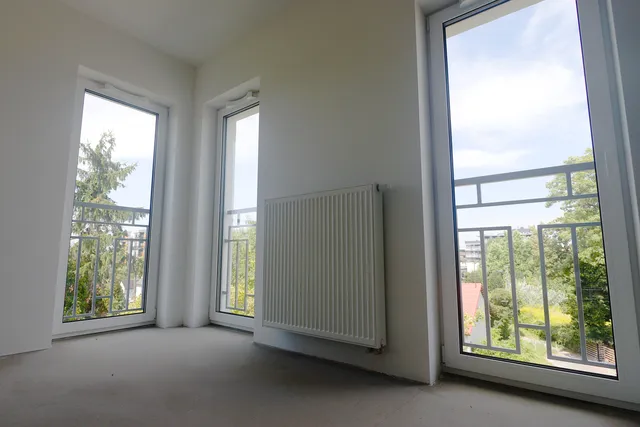 Widok z sypialni jednego z apartamentów